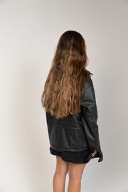Boxy-fit unisex leather jacket